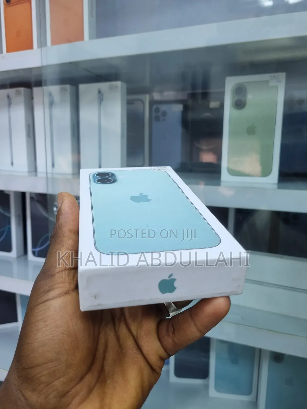 New Apple iPhone 16 128 GB Blue