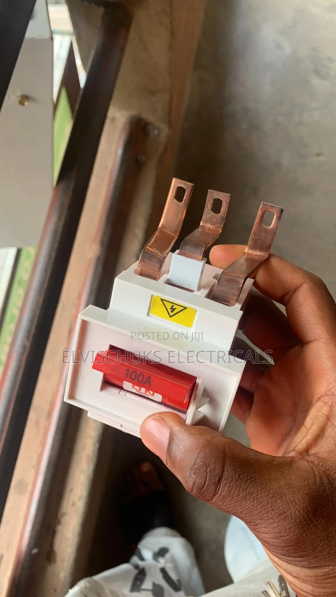 Main Switch Breaker – Heavy-Duty Power Control