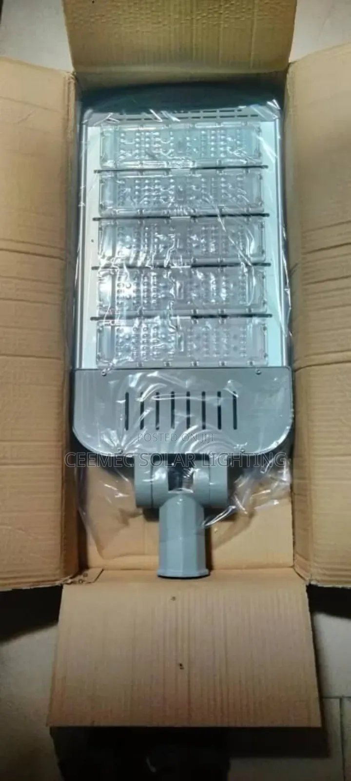 High Standard Led
Solar Street Light 
250w