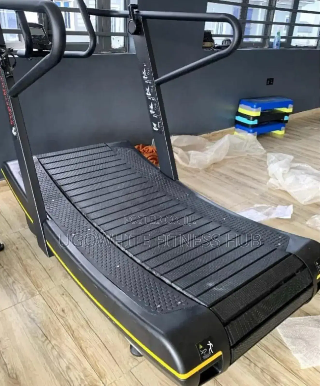 Curved Manual Treadmill