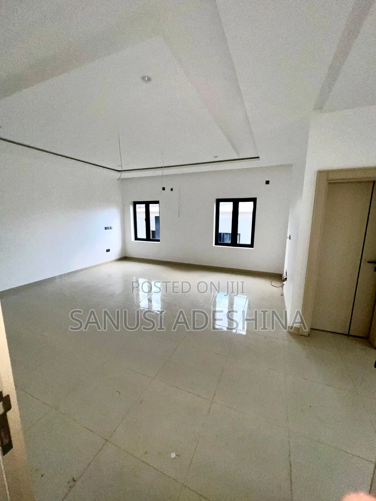 5bdrm Townhouse/Terrace in Dawaki Opposite for sale