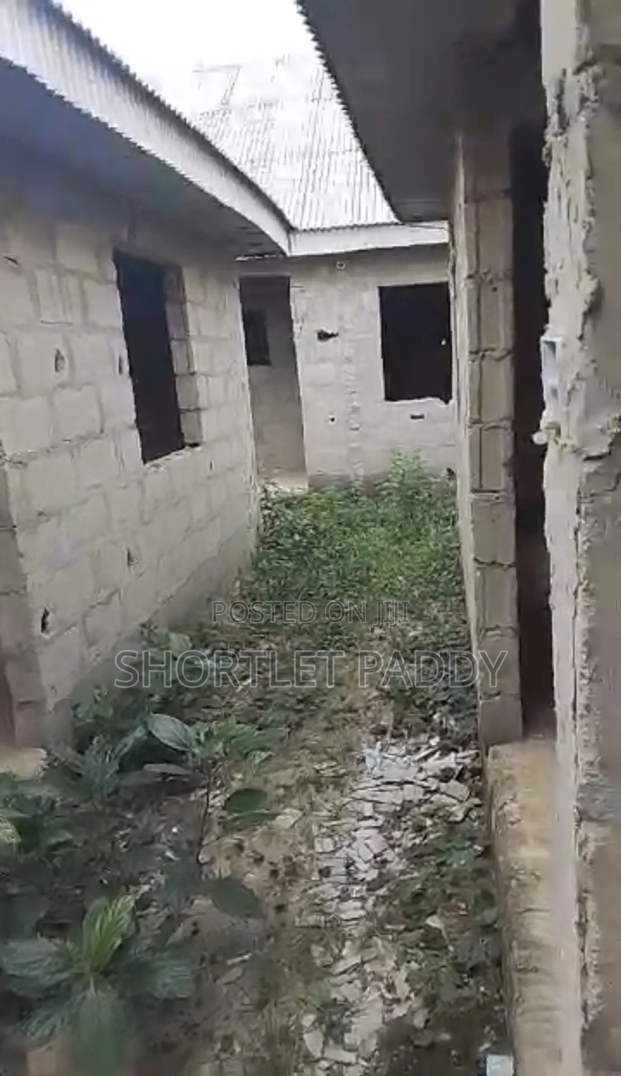 1bdrm Block of Flats in Bayeku, Ikorodu for sale