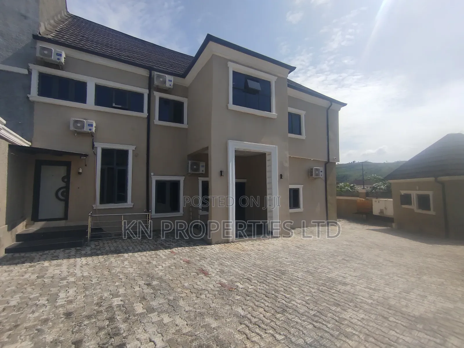 4bdrm Duplex in Diplomatic Zone, Asokoro for rent