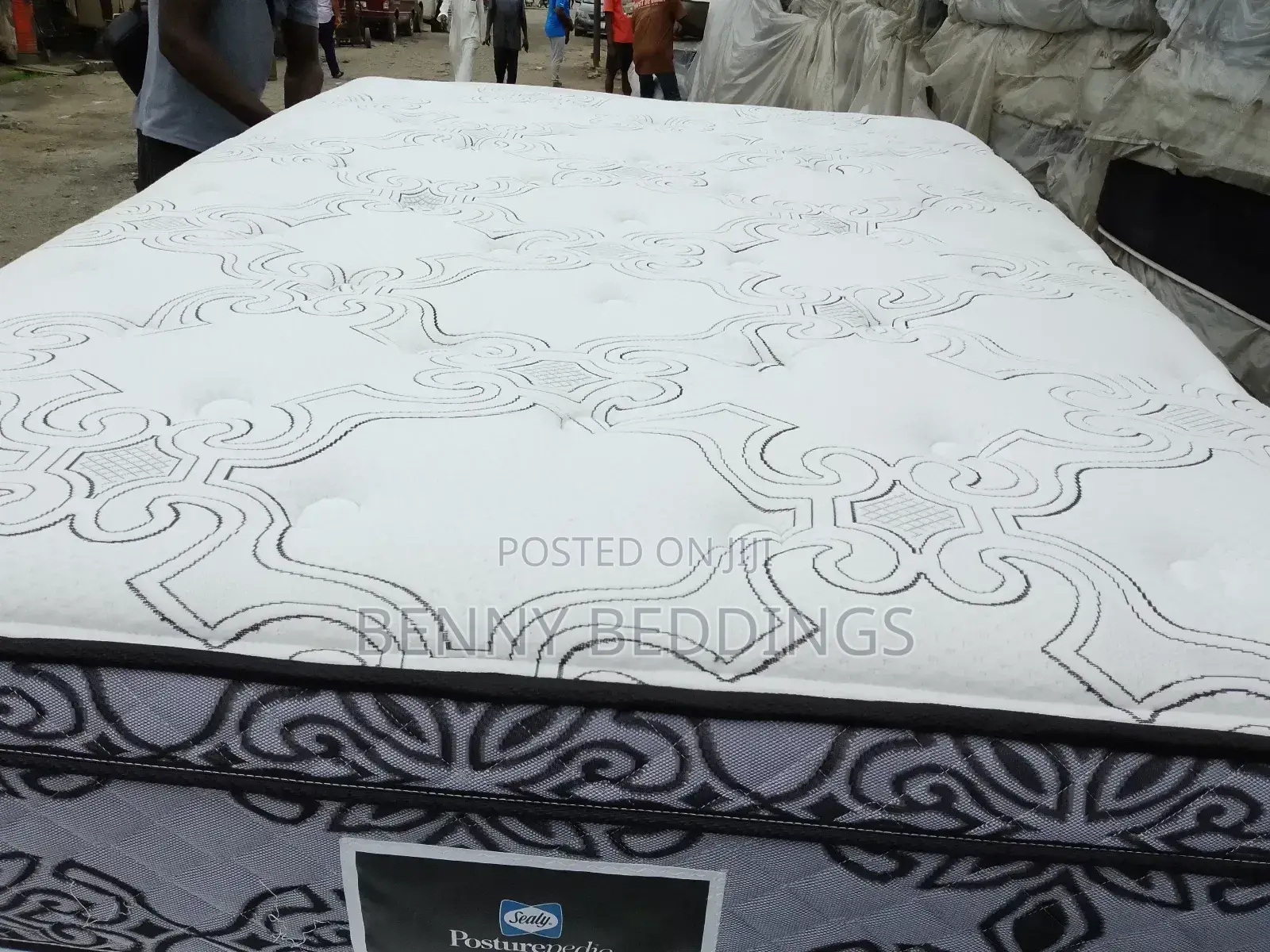 Order 4ur Affordable Canadian 4.5x6 Matress 12inches Get 1 Fiba Pilo