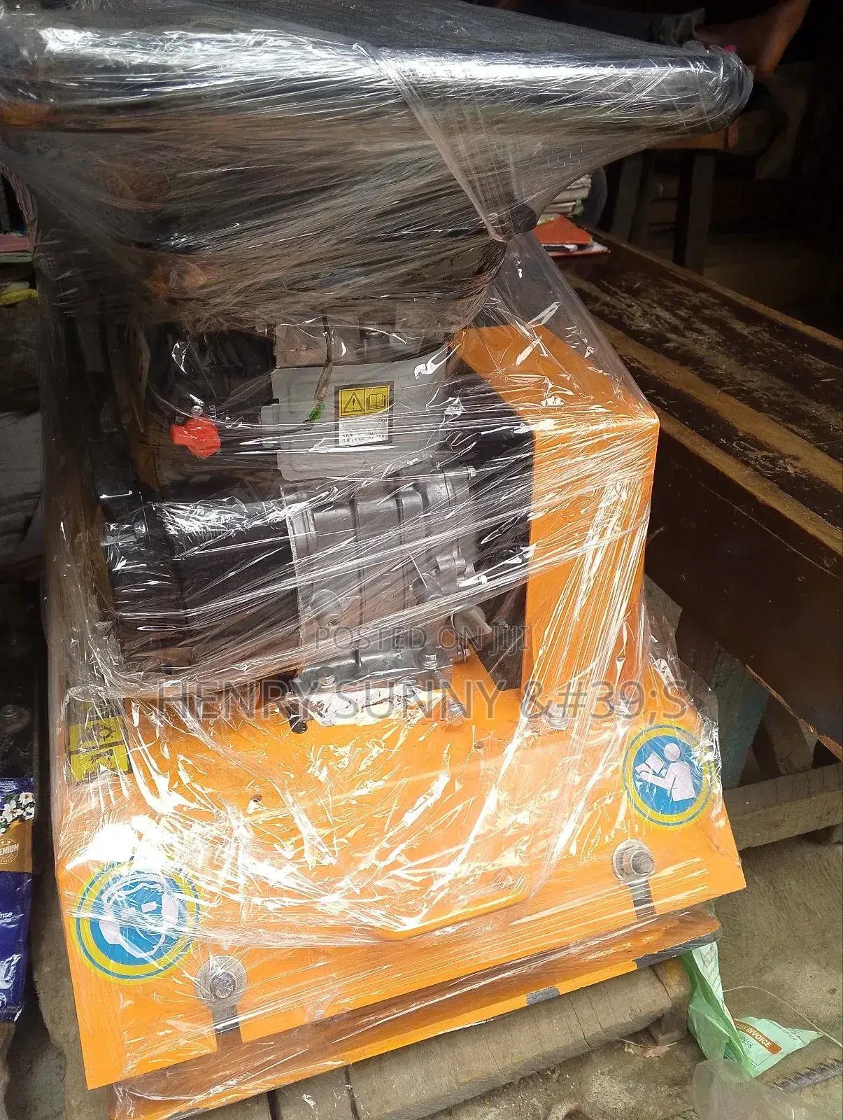 Petrol Compactor Machine