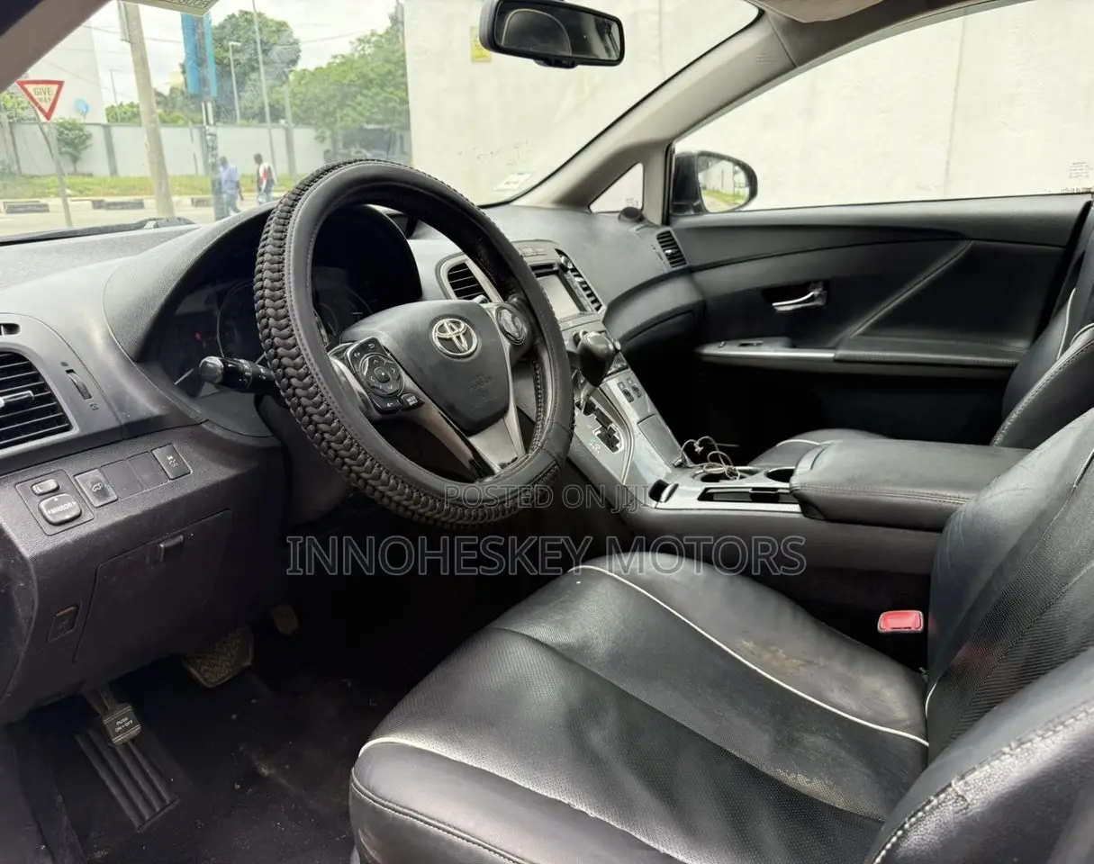 Toyota Venza XLE AWD 2013 Black