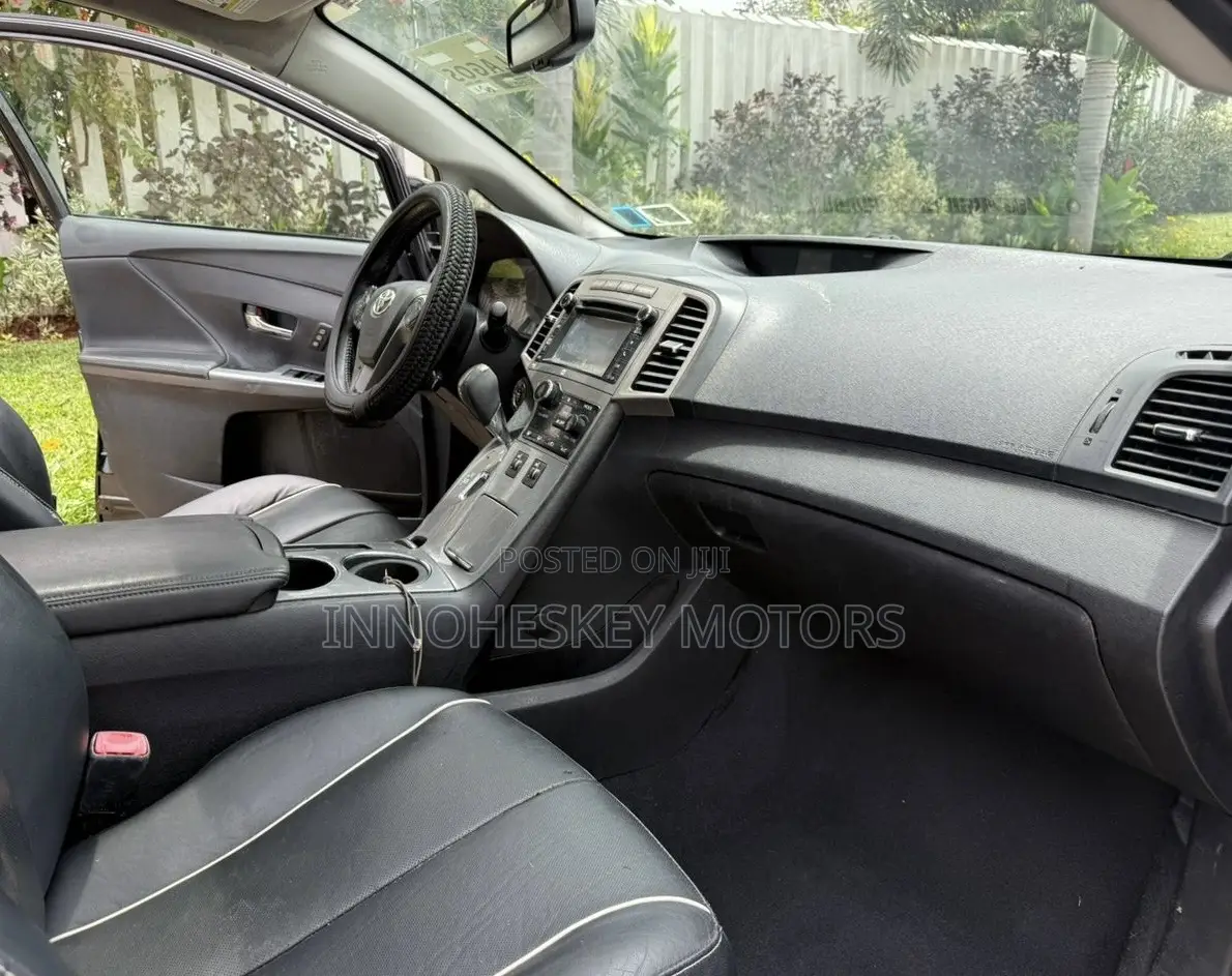 Toyota Venza XLE AWD 2013 Black