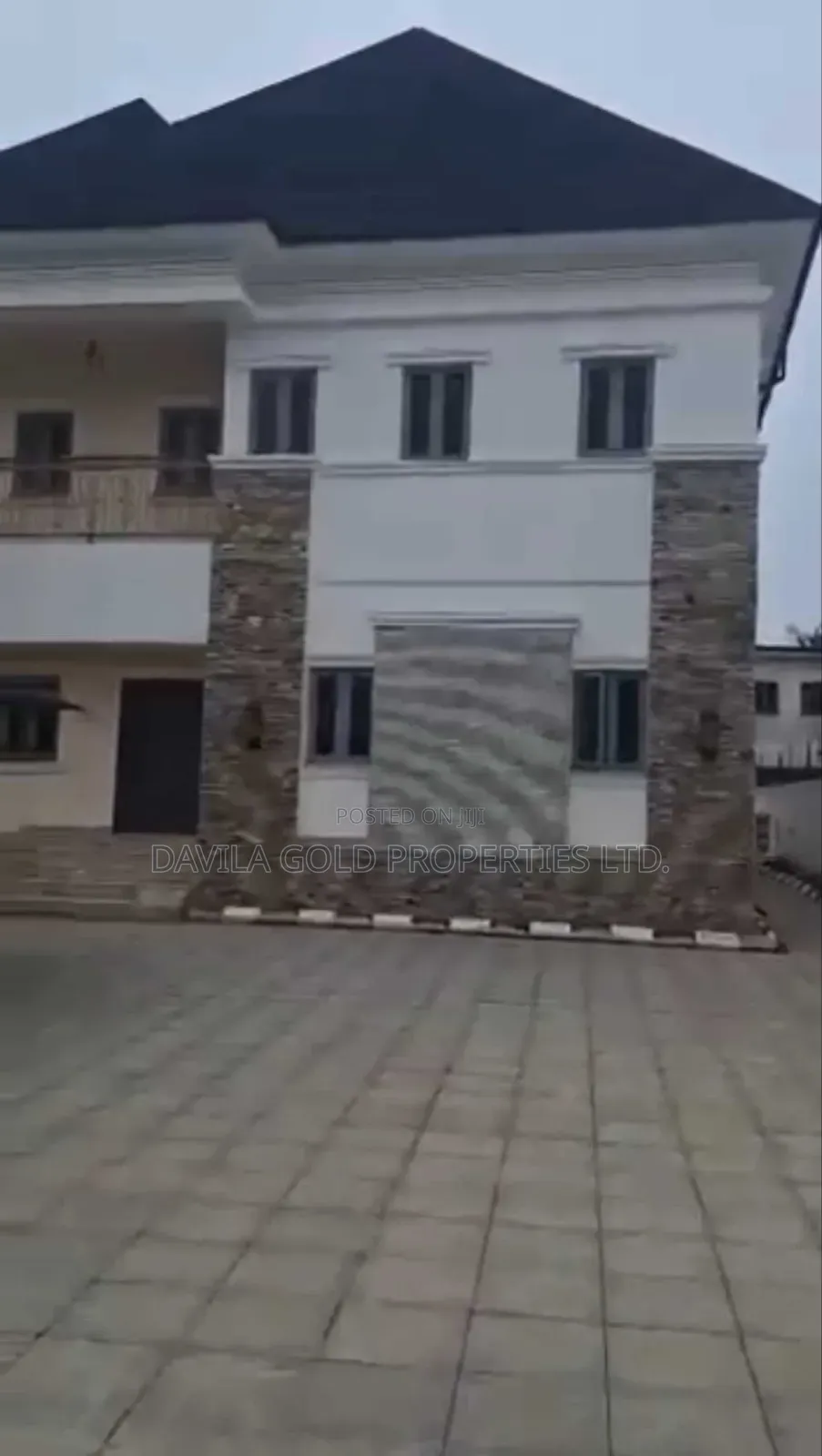 5bdrm Duplex in Benin City for sale
