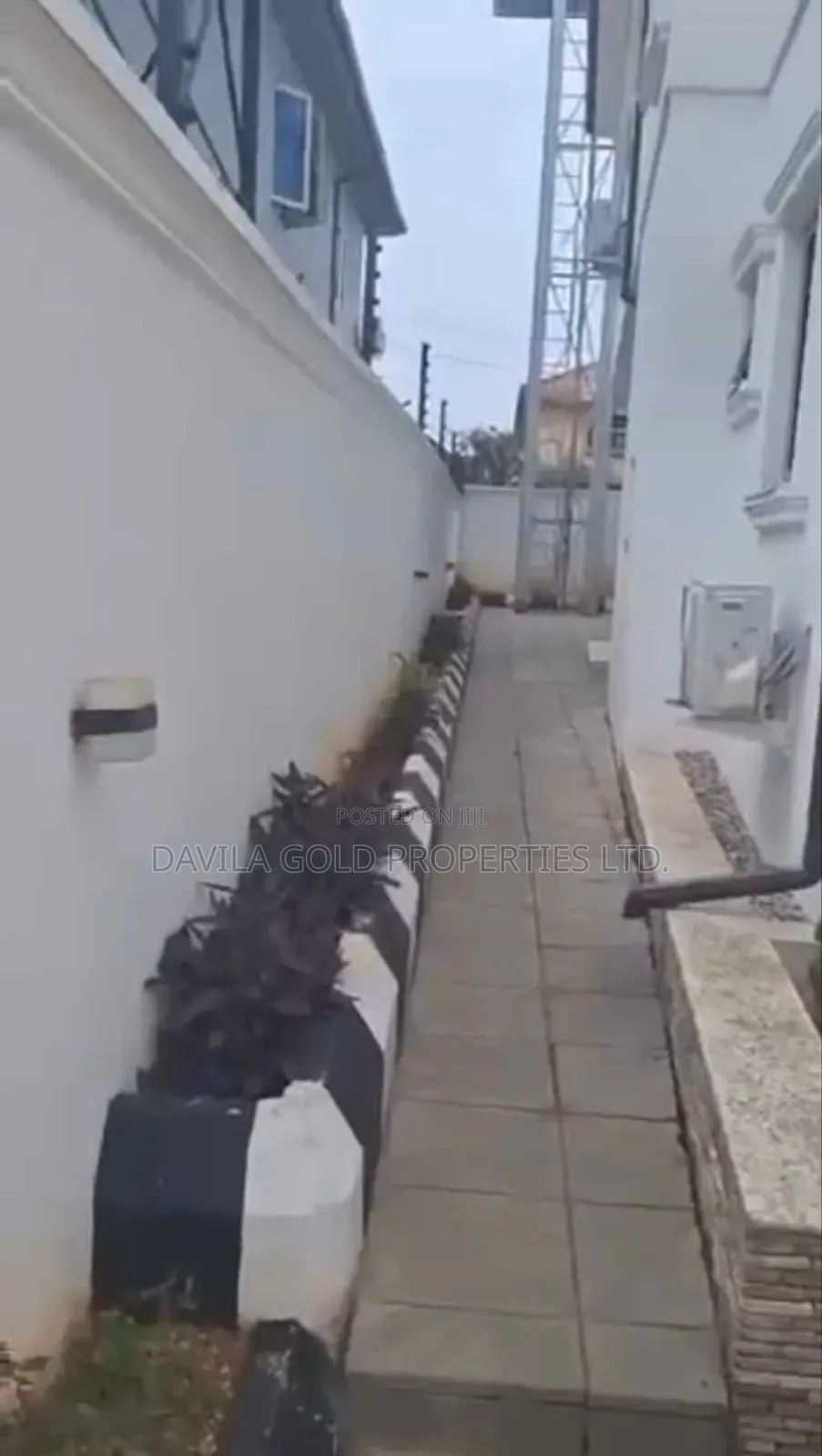 5bdrm Duplex in Benin City for sale
