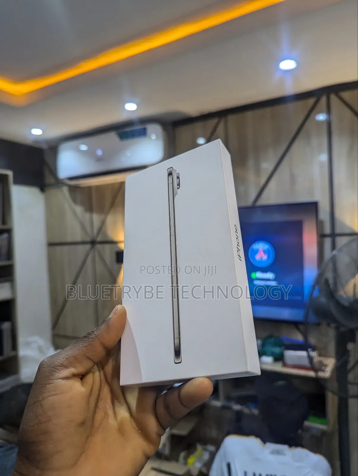 New Apple iPhone Air 256 GB Gold