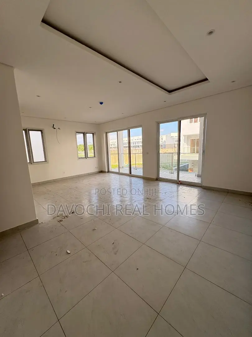 4bdrm Duplex in Lekki for rent