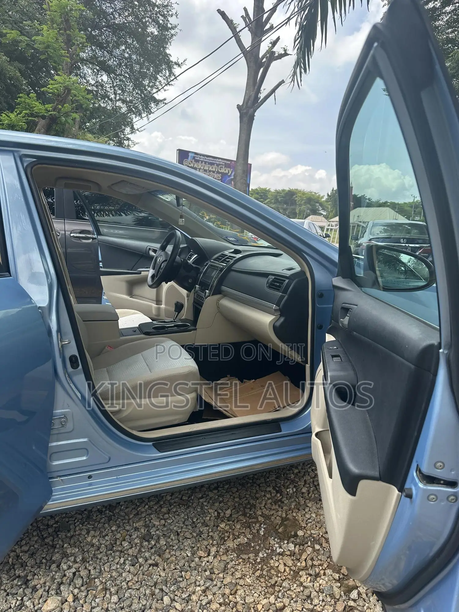 Toyota Camry L 4dr Sedan (2.5L 4cyl 6A) 2012 Blue