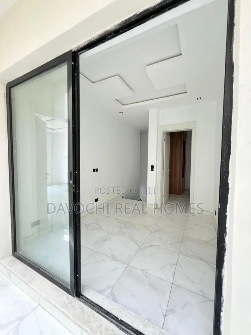 4bdrm Duplex in Sangotedo for rent