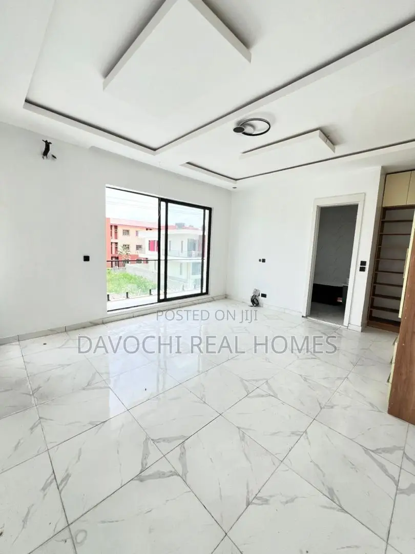 4bdrm Duplex in Sangotedo for rent