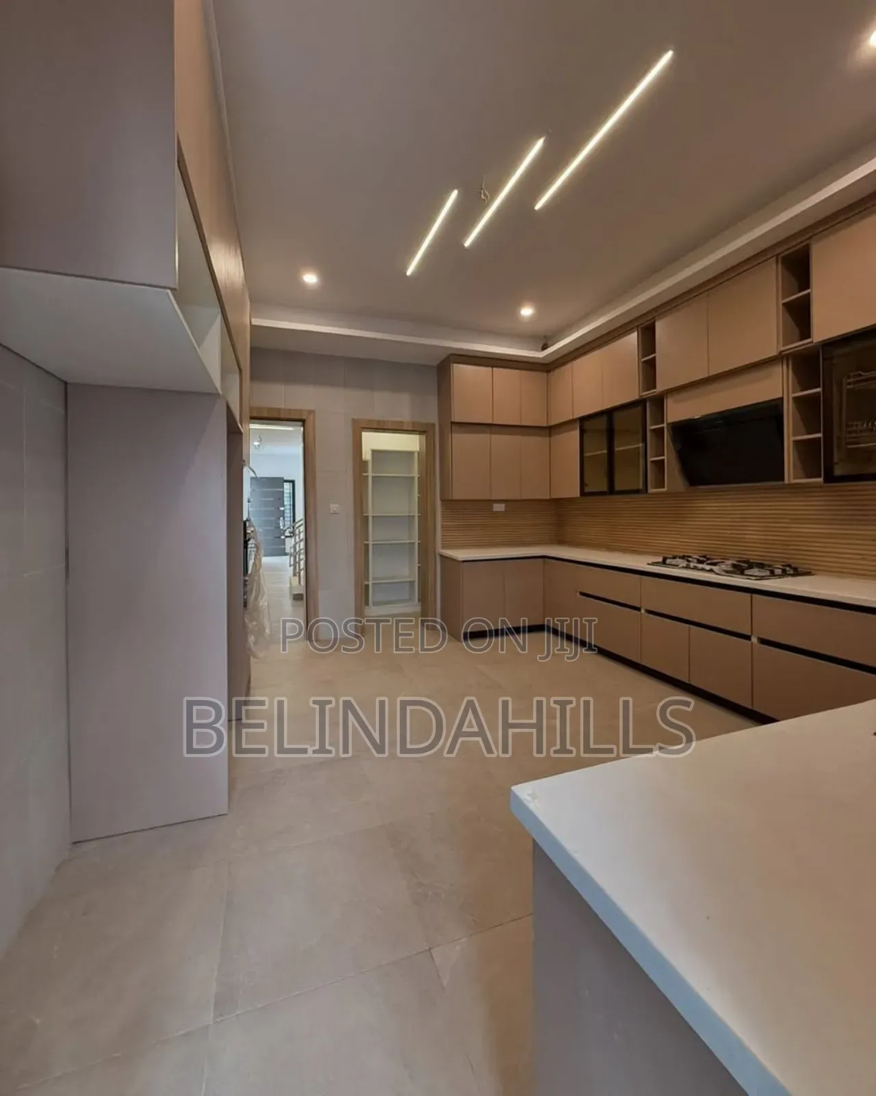 4bdrm Townhouse/Terrace in Life Camp for sale