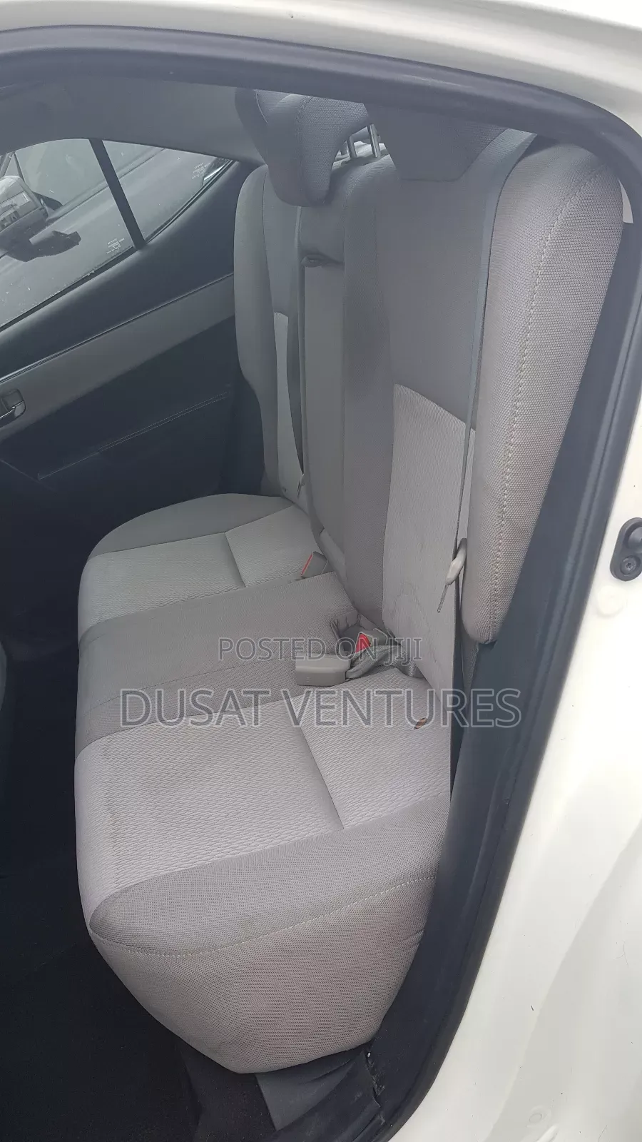 Toyota Corolla L 4dr Sedan (1.8L 4cyl 6M) 2014 White