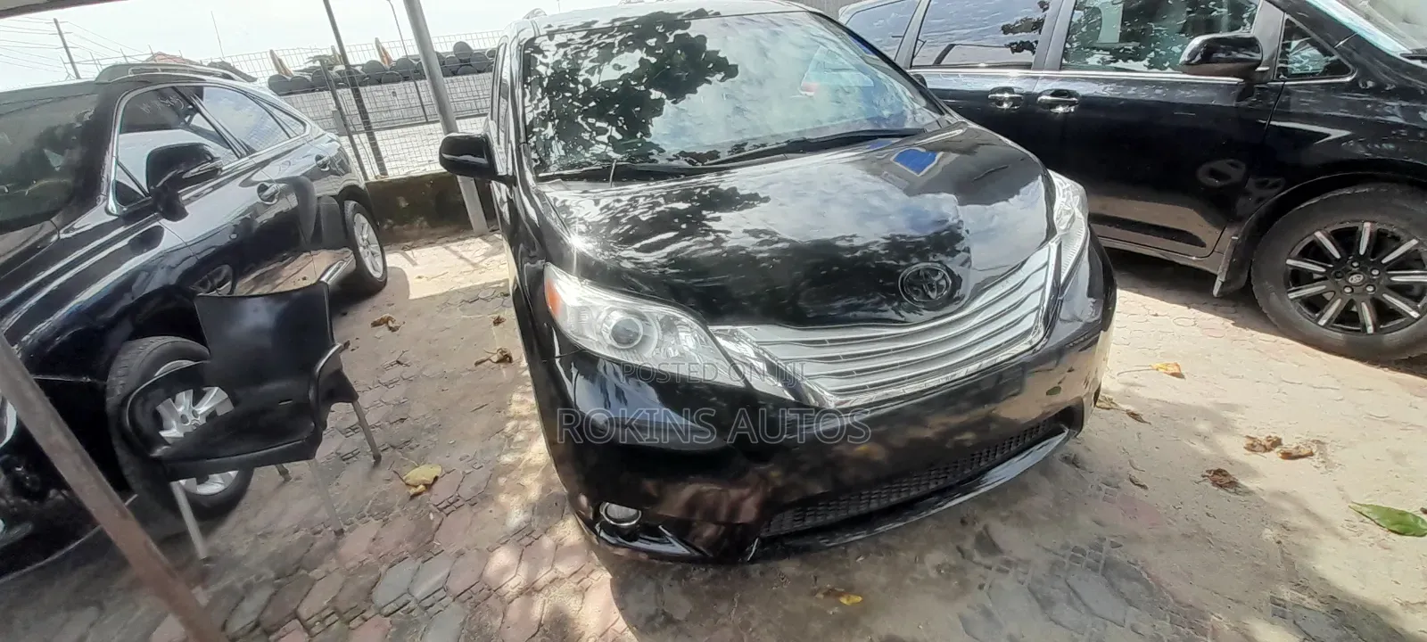 Toyota Sienna SE 8-Passenger 4dr Minivan (3.5L 6cyl 6A) 2015 Black