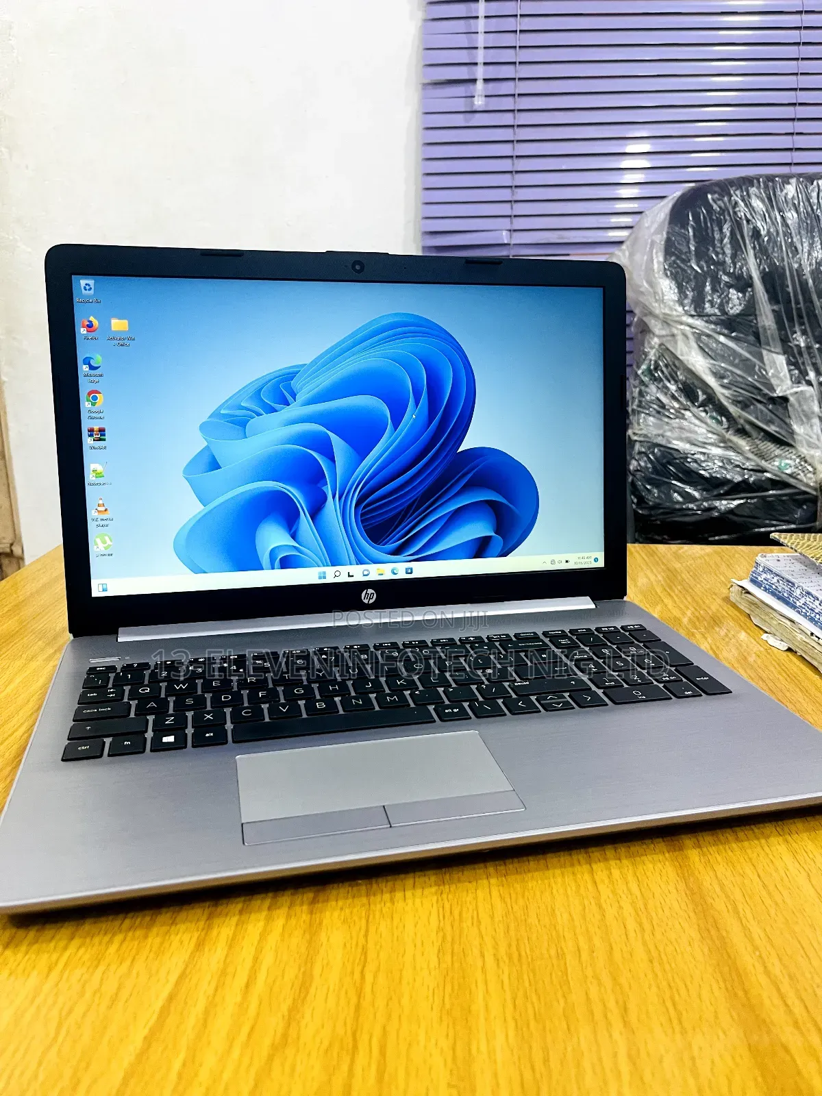 Laptop HP 255 G8 8GB AMD Ryzen 5 SSD 256GB