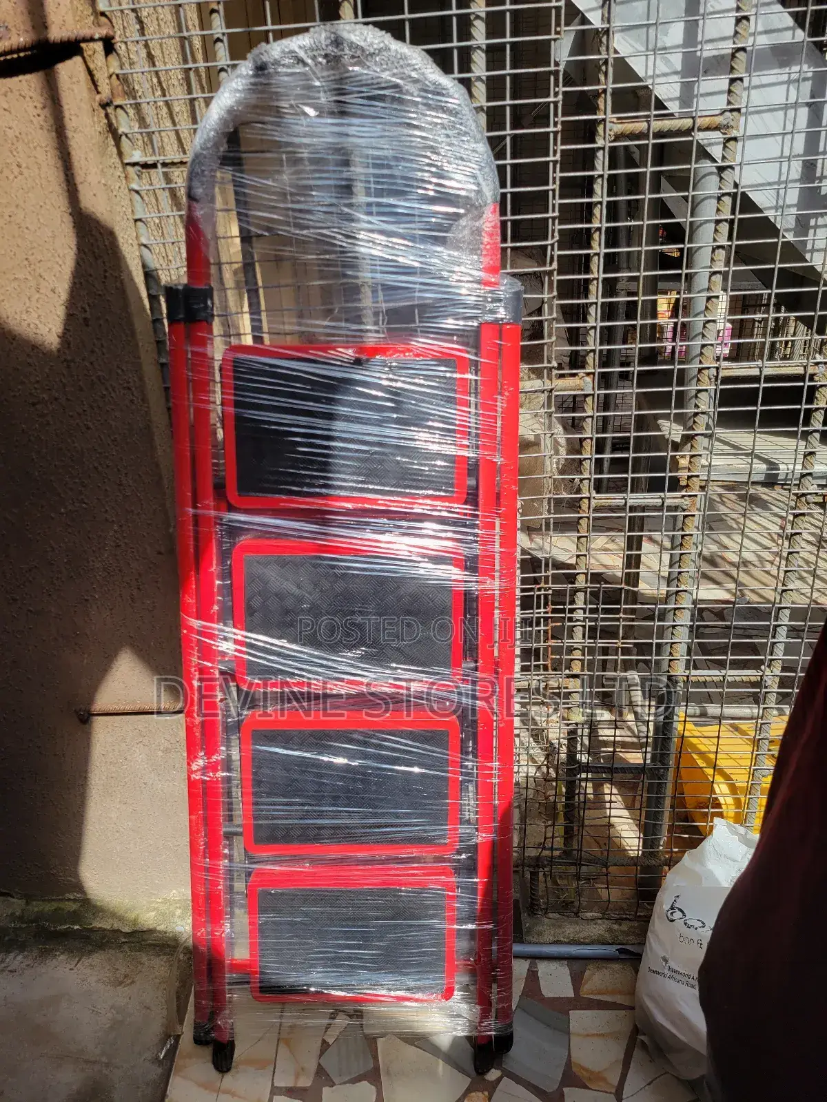 4 Steps Aluminun Red Ladder