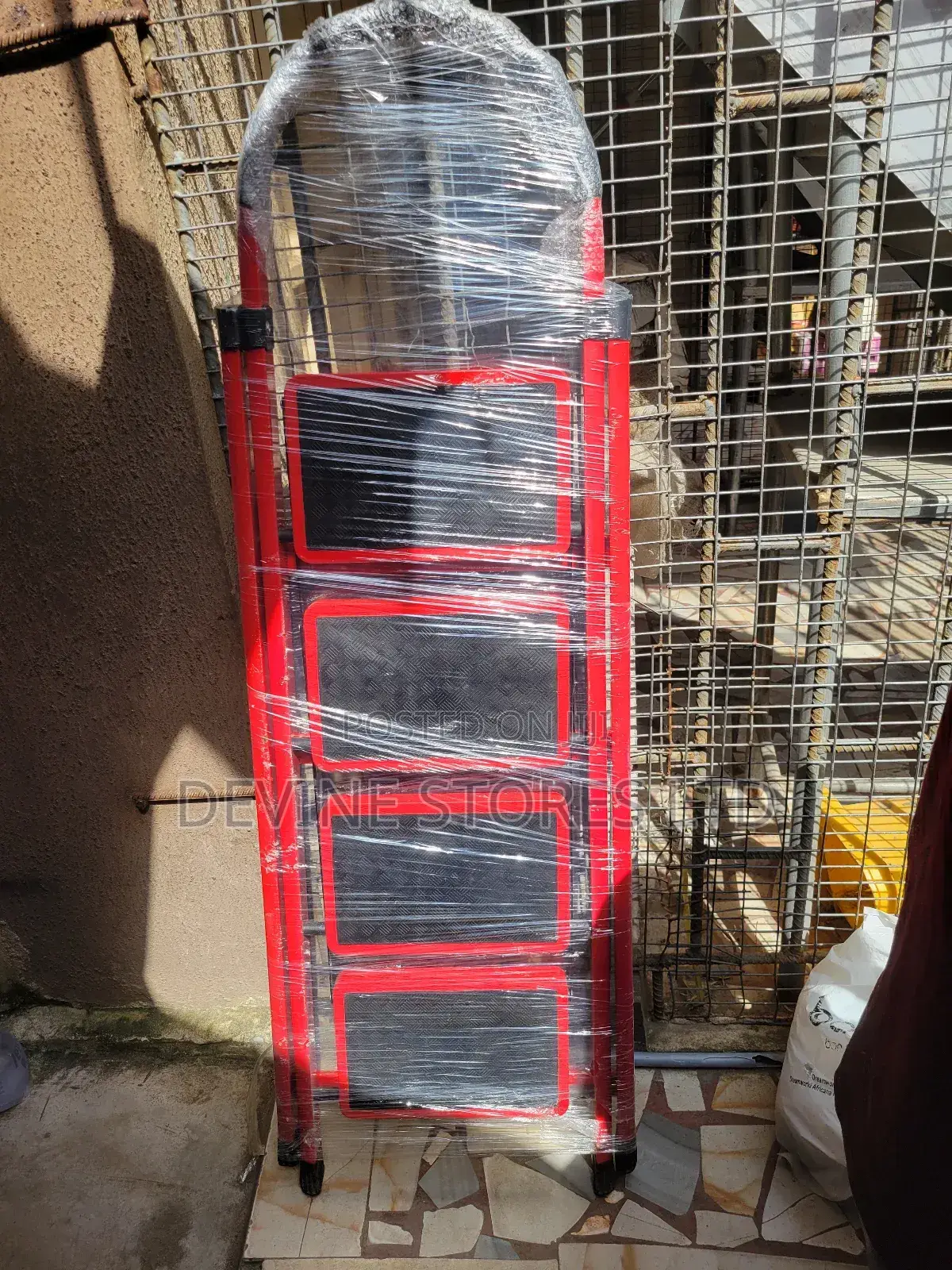4 Steps Aluminun Red Ladder