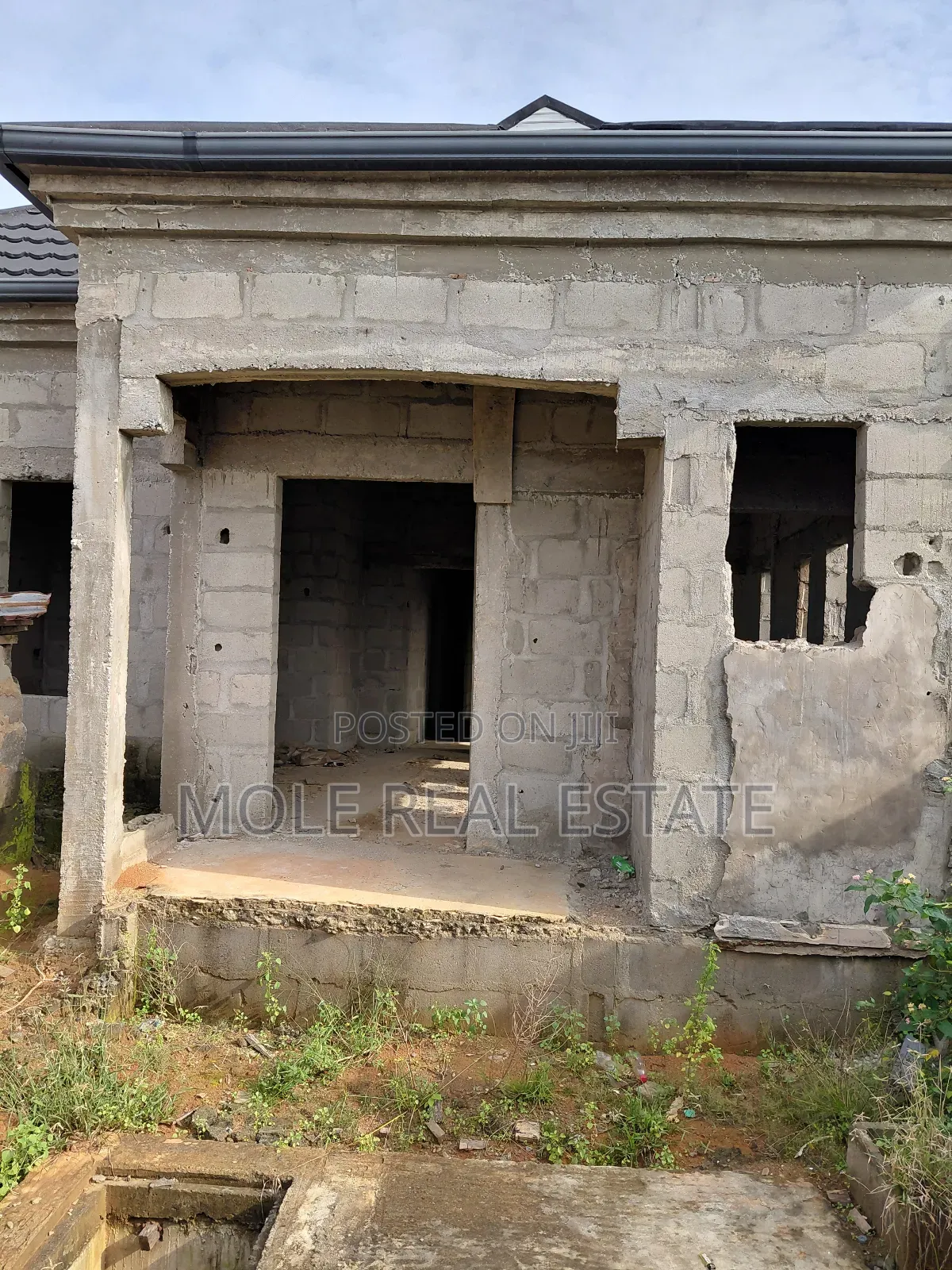 3bdrm Bungalow in Ishitu Egaun, Ikotun/Igando for sale