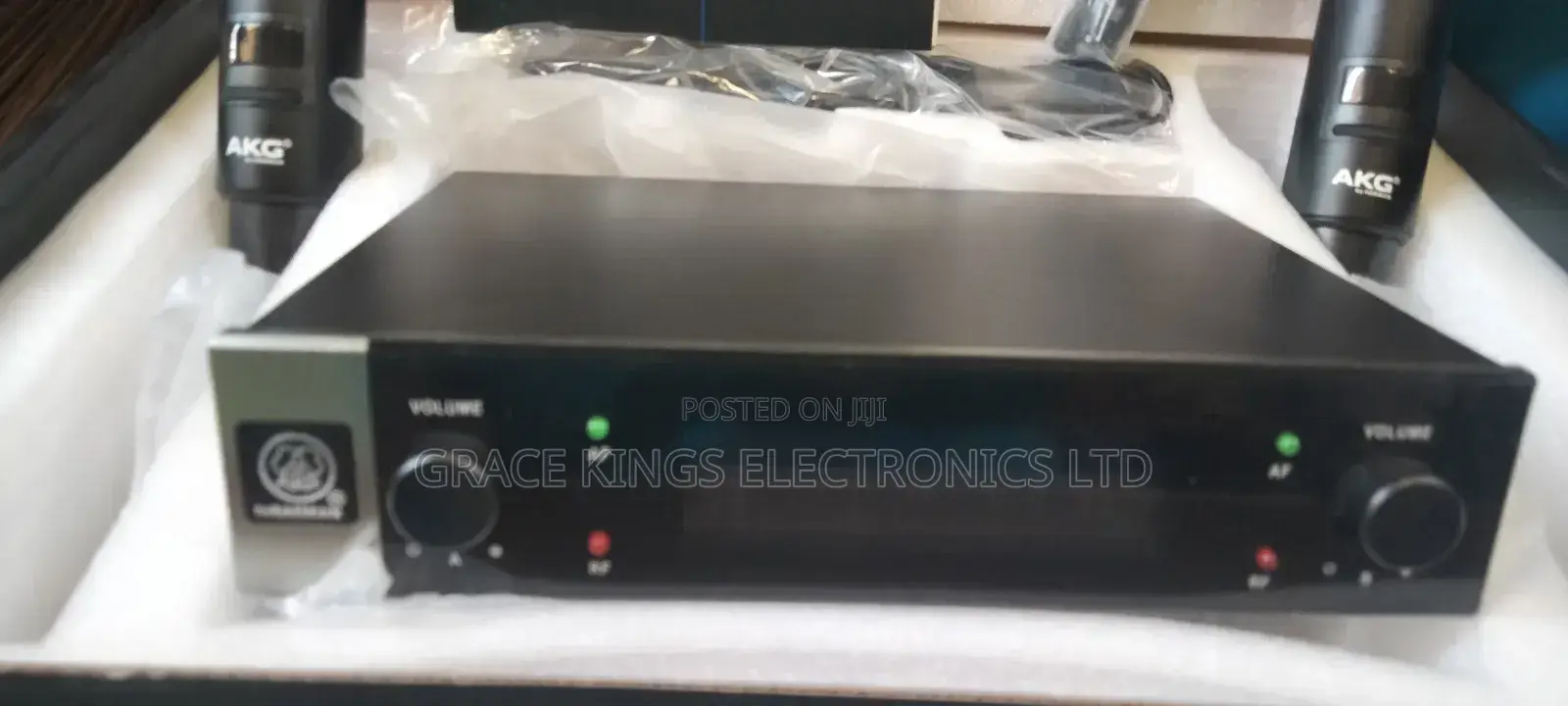 Akg Rechargeable Batteries Wireless Microphone