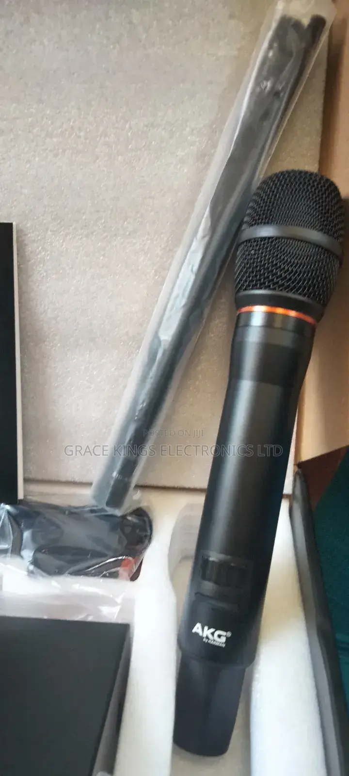Akg Rechargeable Batteries Wireless Microphone