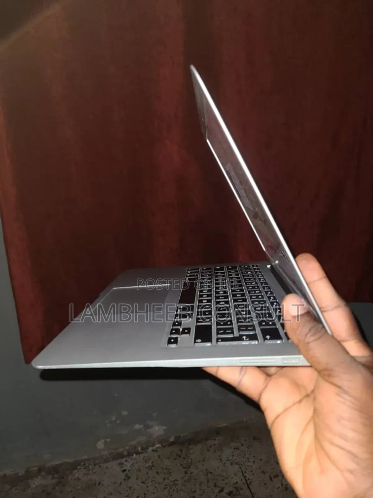 Laptop Apple MacBook Air 2012 4GB Intel Core I5 SSD 128GB