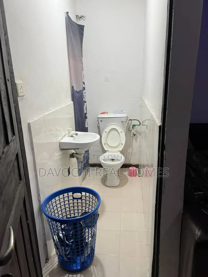 Mini Flat in Lekki Phase1 for rent