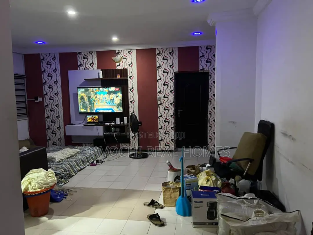 Mini Flat in Lekki Phase1 for rent