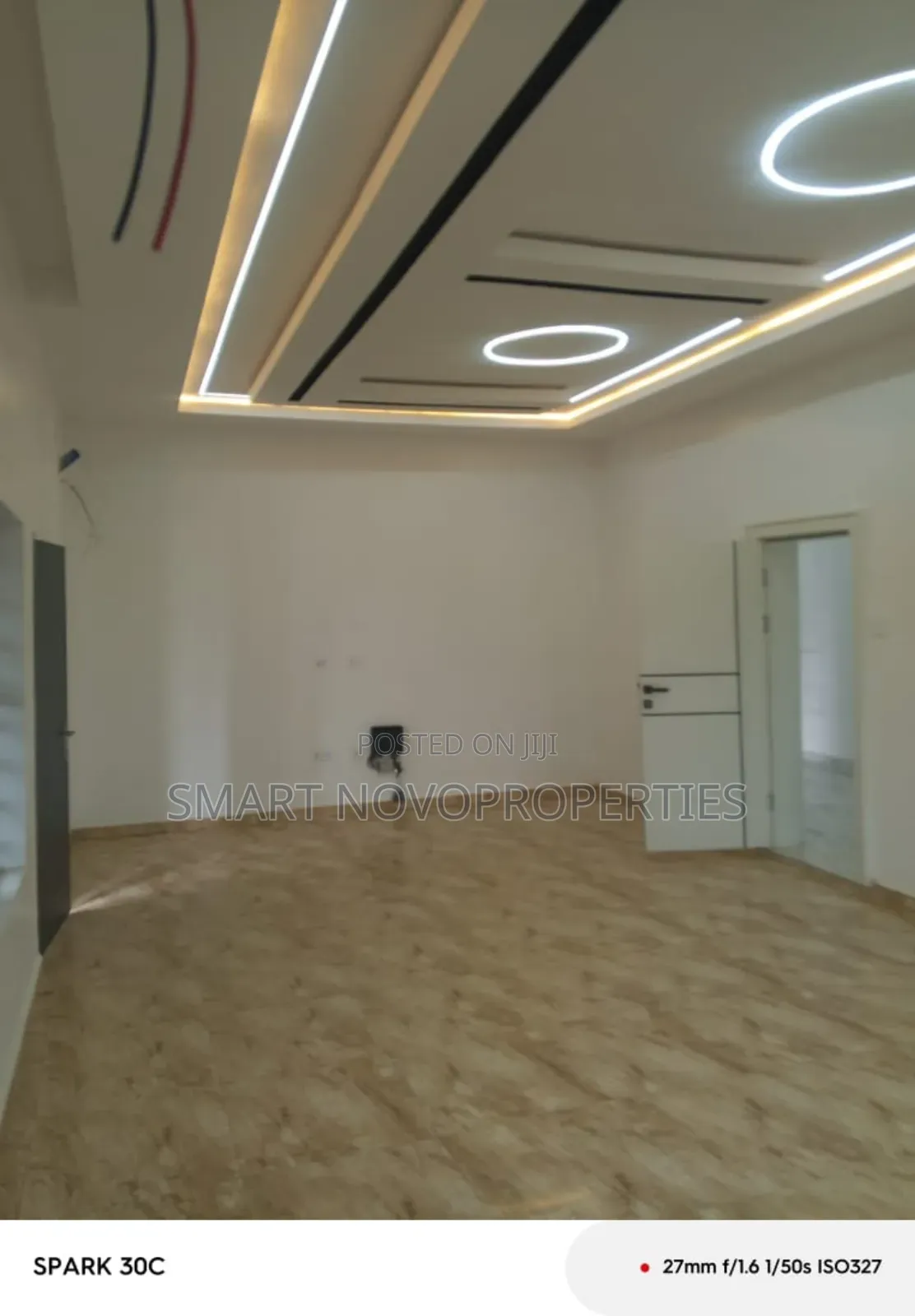 5bdrm Duplex in Dakwo District for sale