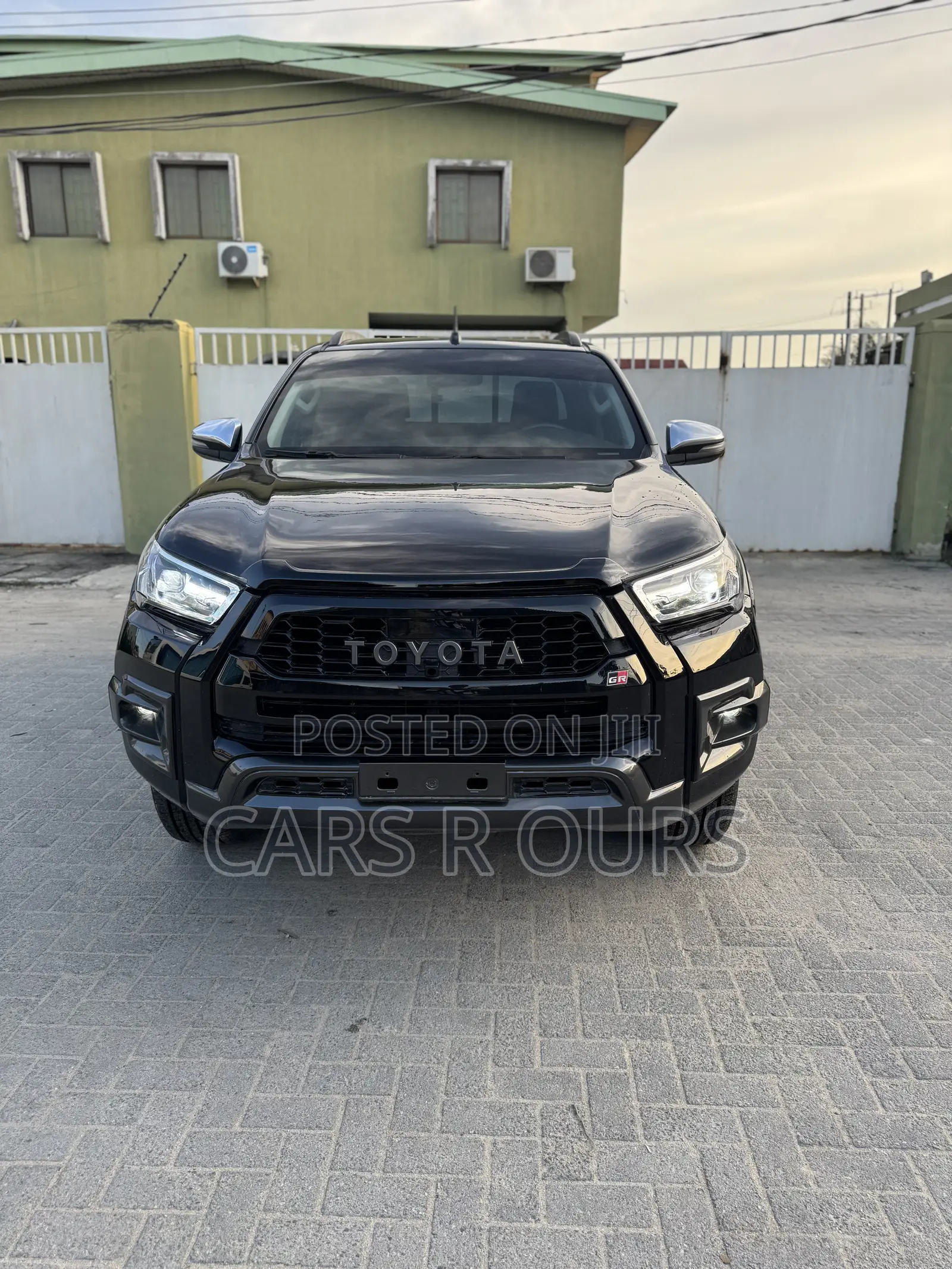 Toyota Hilux 2018 Black