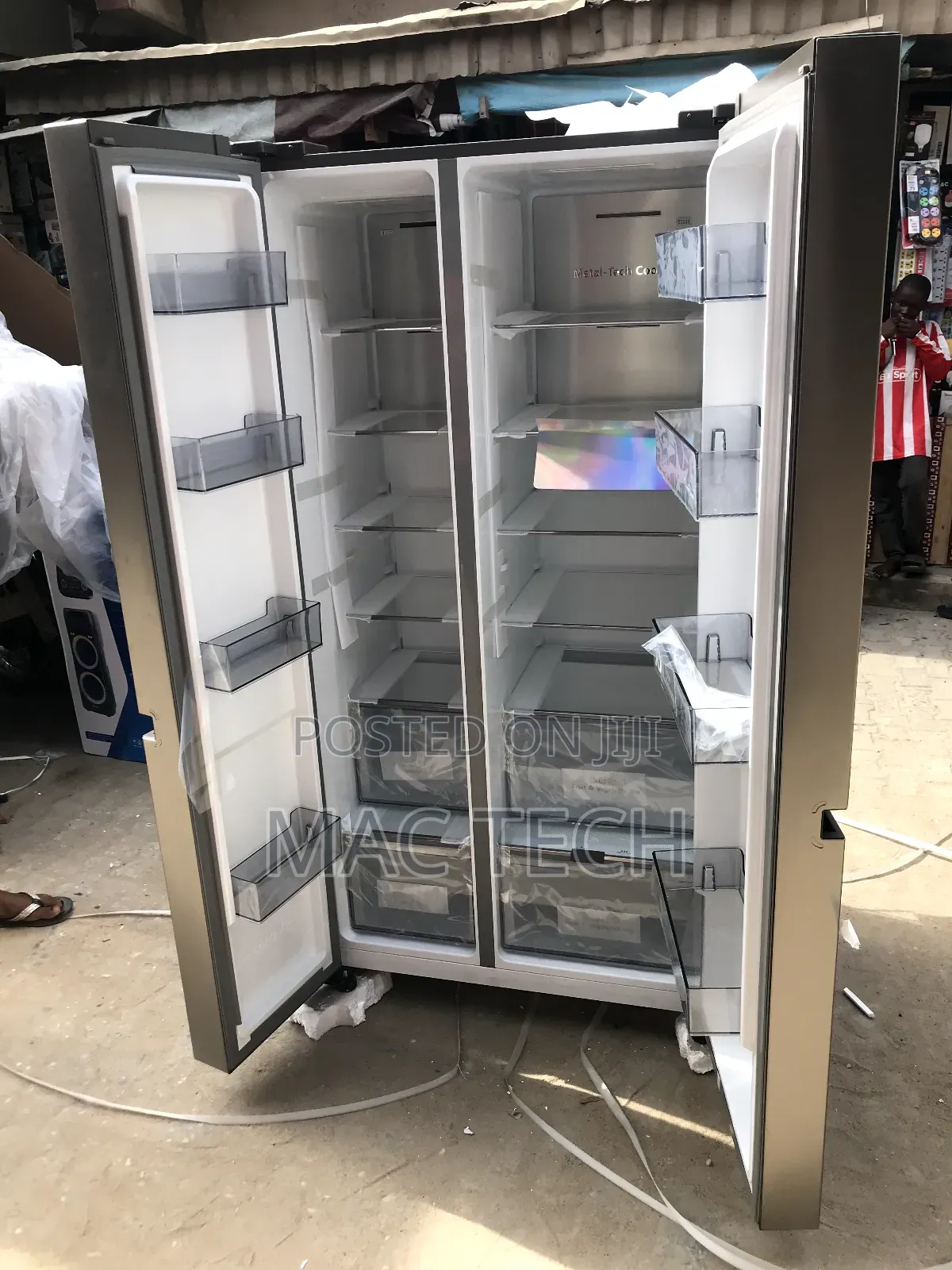 Hisense 637l Inverter Side by Side Refrigerator