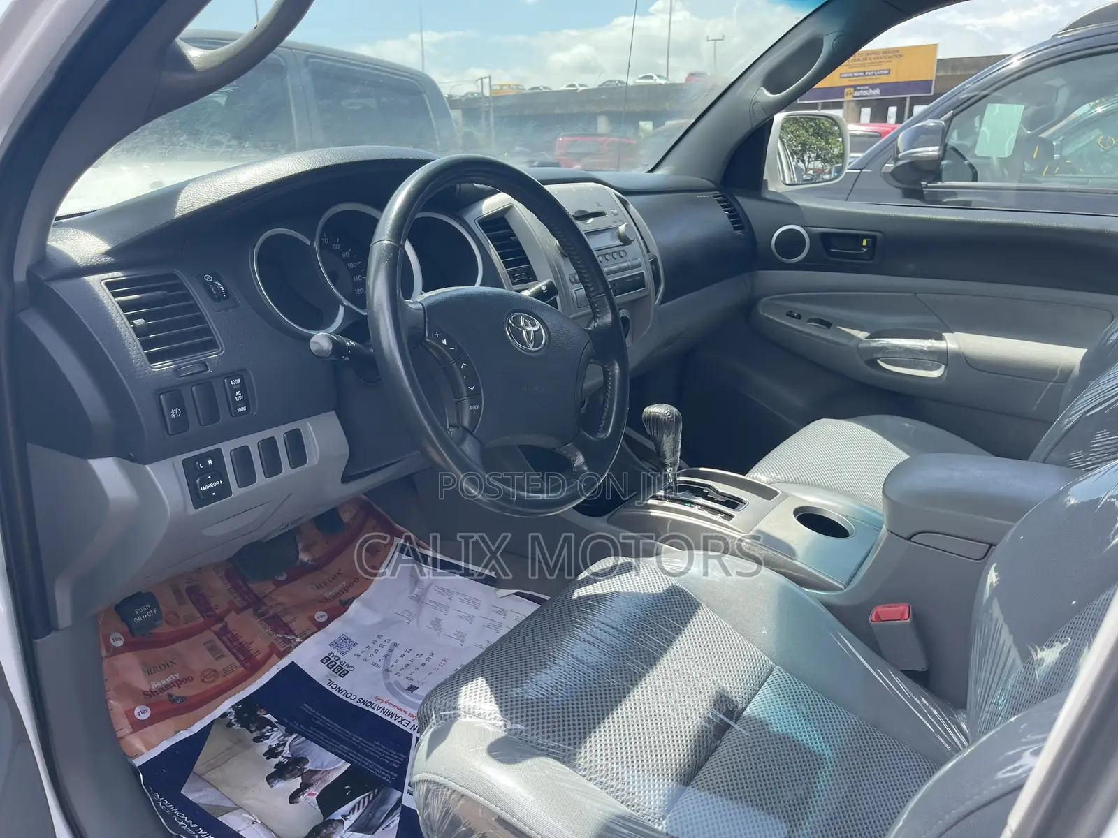 Toyota Tacoma 2009 White