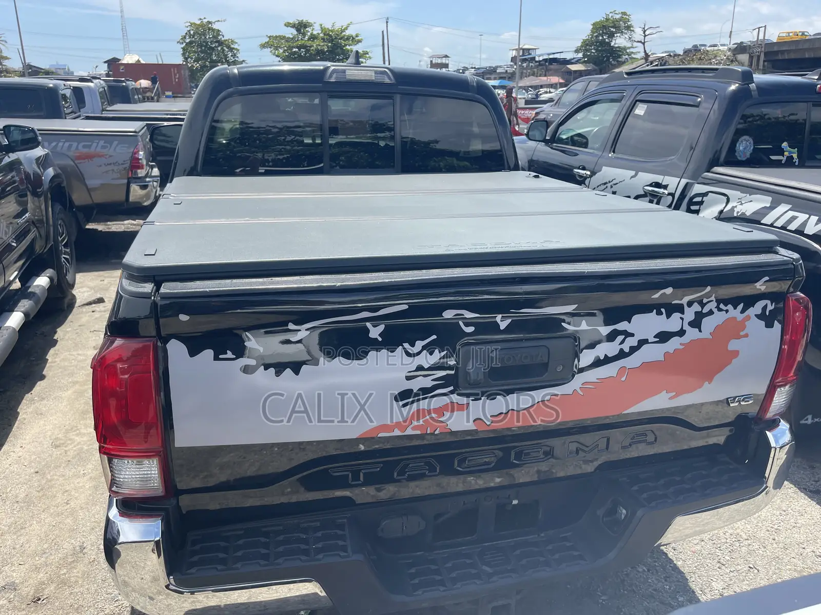 Toyota Tacoma 2018 Black