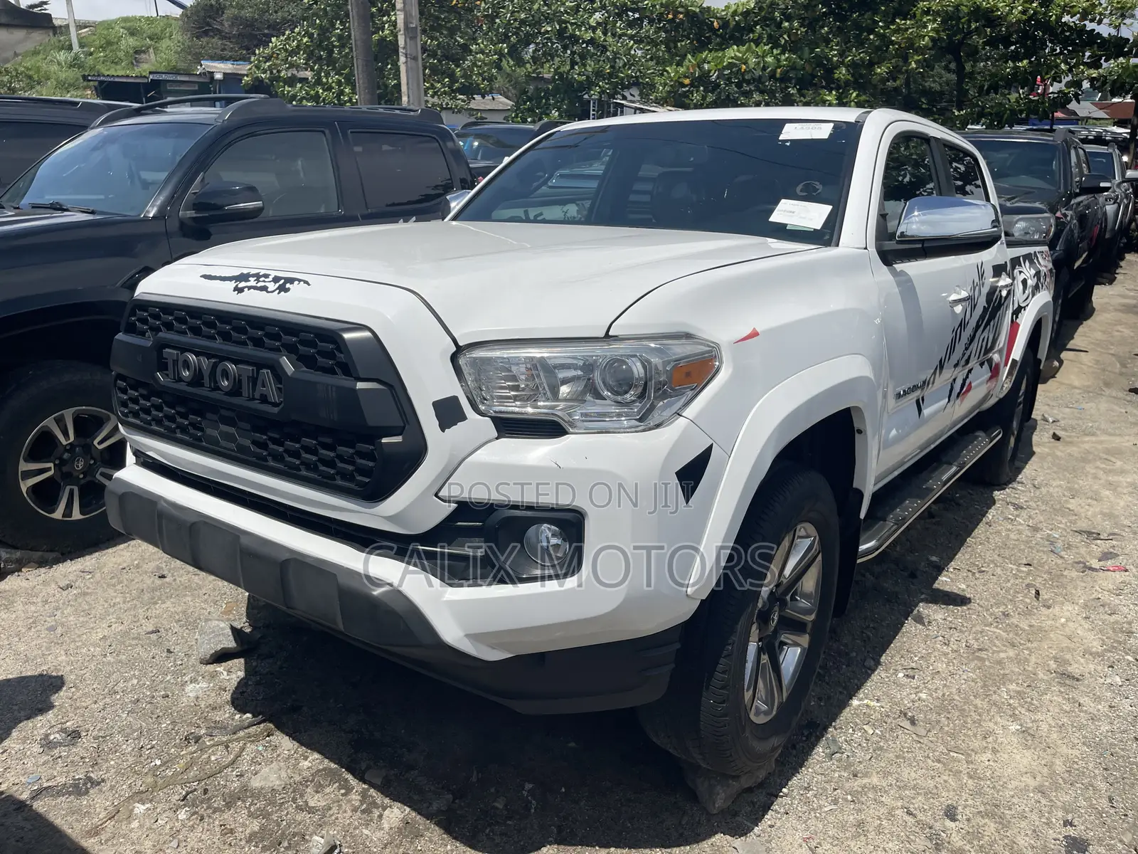 Toyota Tacoma 2018 White