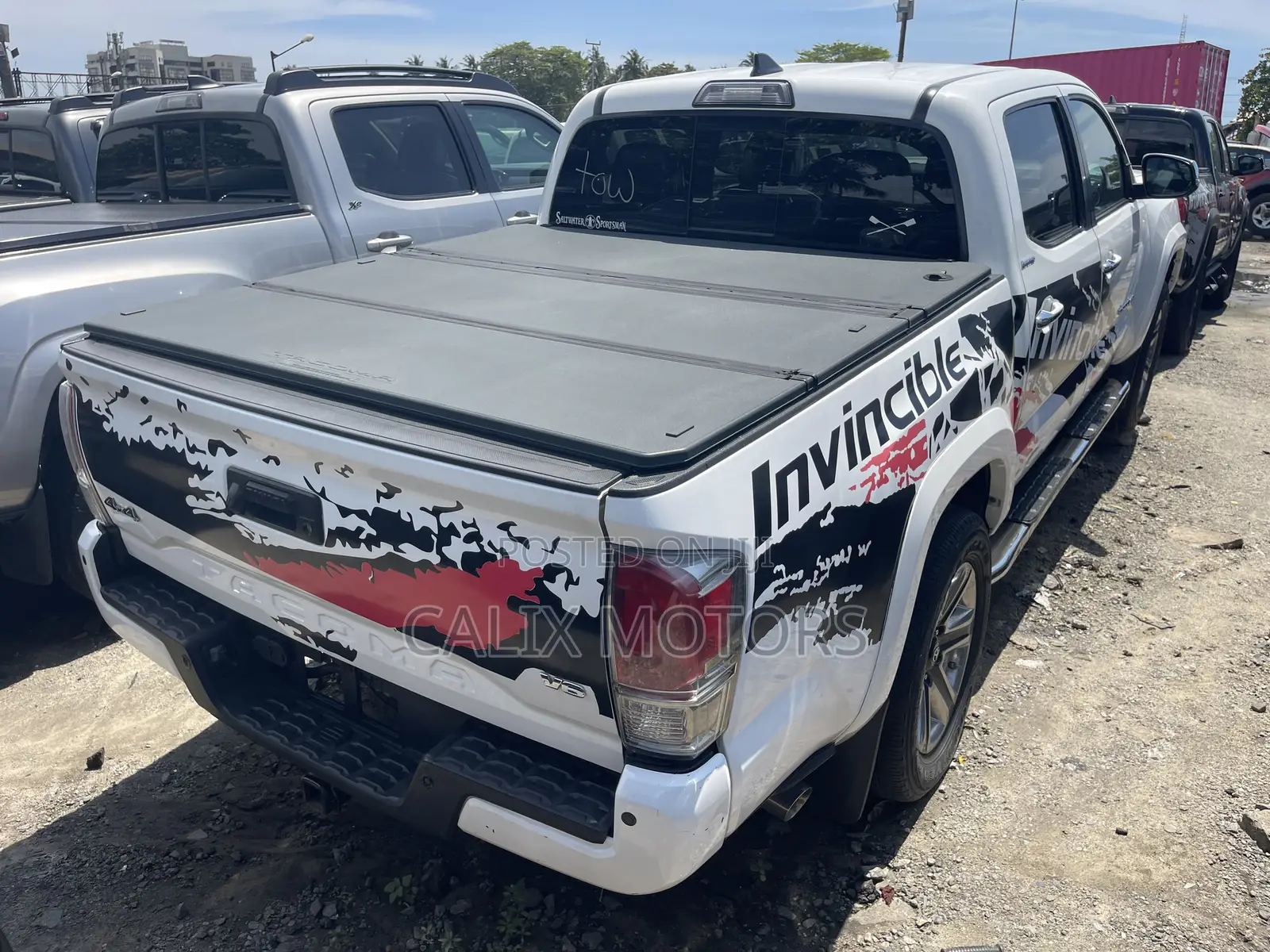Toyota Tacoma 2018 White
