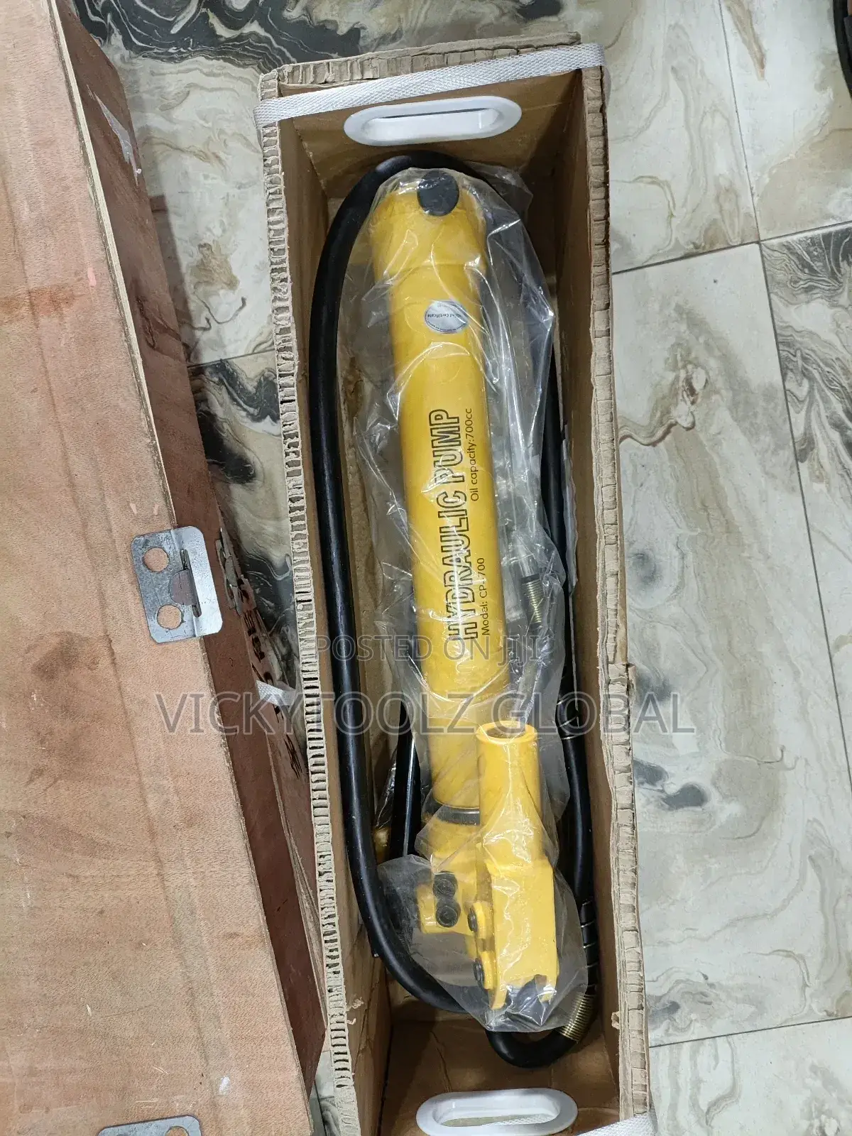Cp-700 Hydraulic Hand Pump (Oil Capacity 700cc)