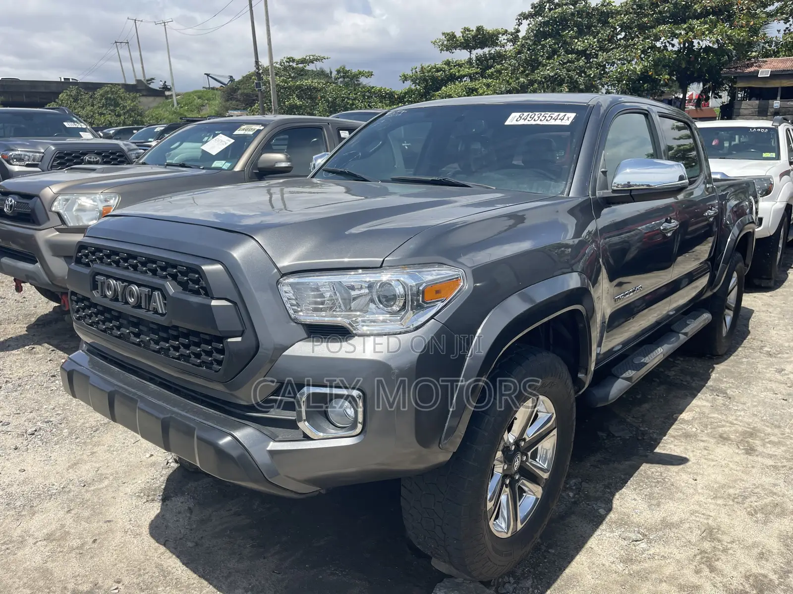 Toyota Tacoma 2018 Gray