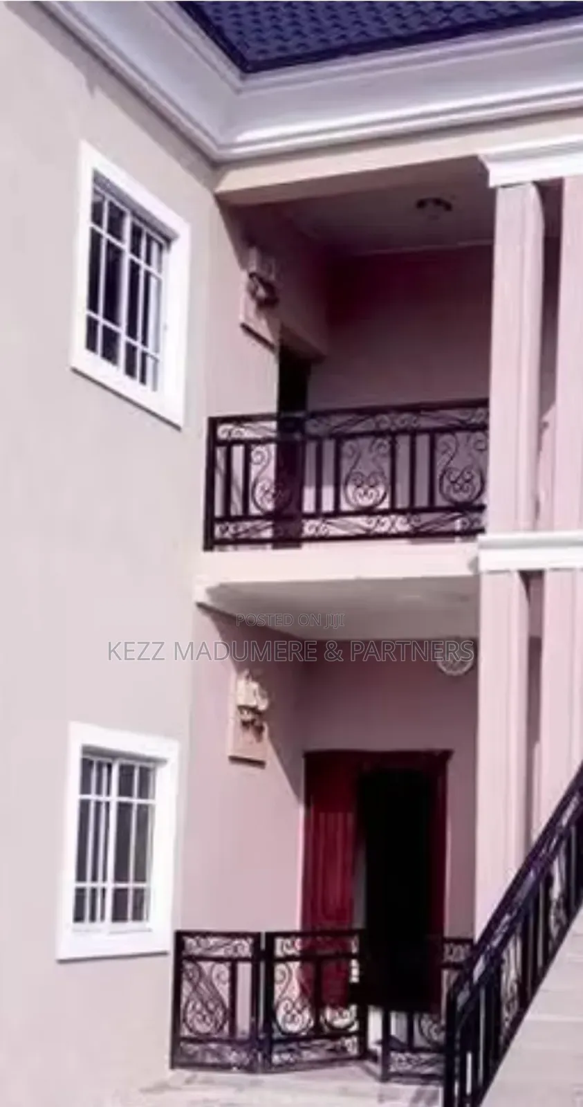 6bdrm Duplex in Gated Estate, Nta for sale