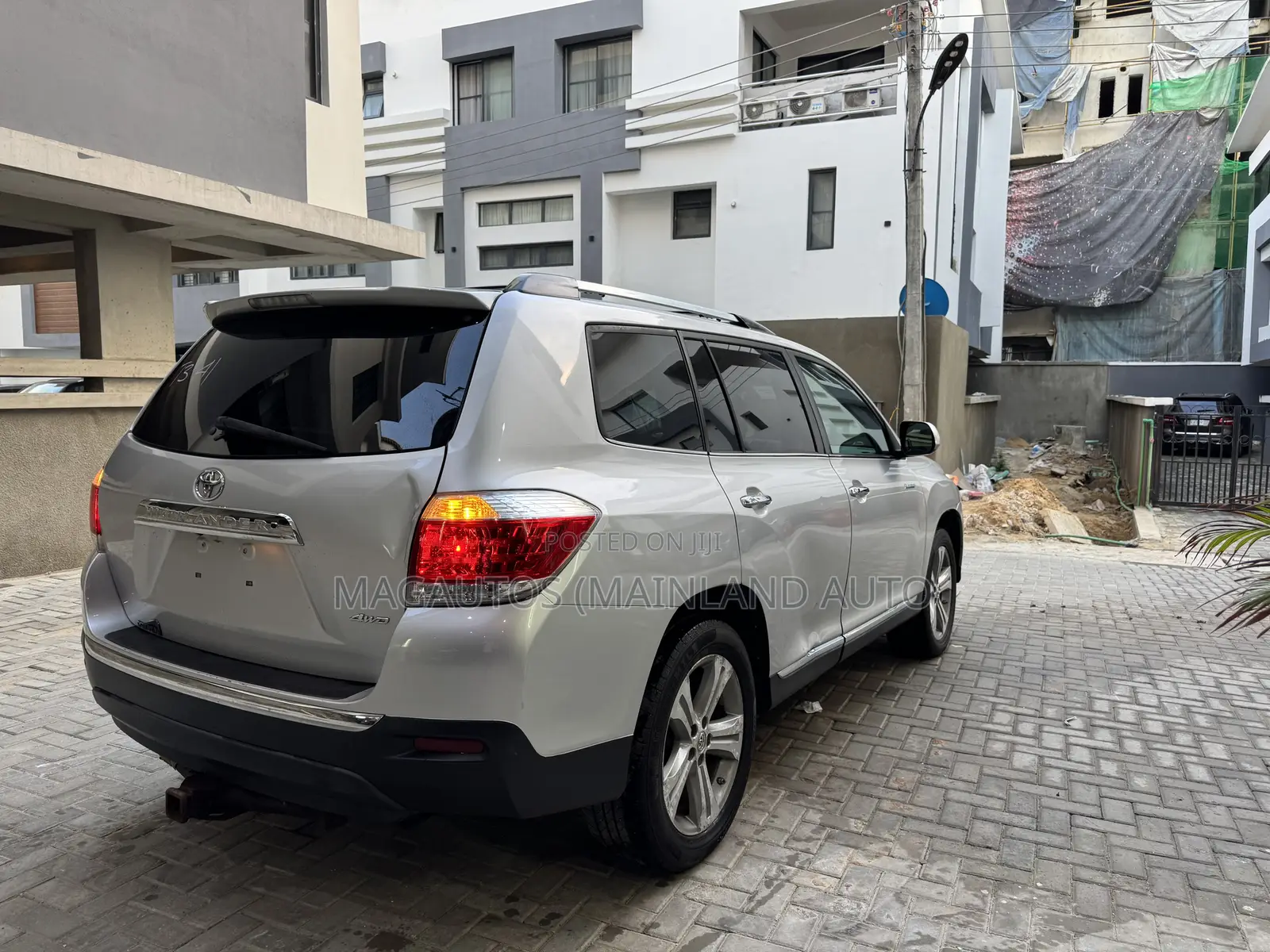 Toyota Highlander Limited 2011 Silver