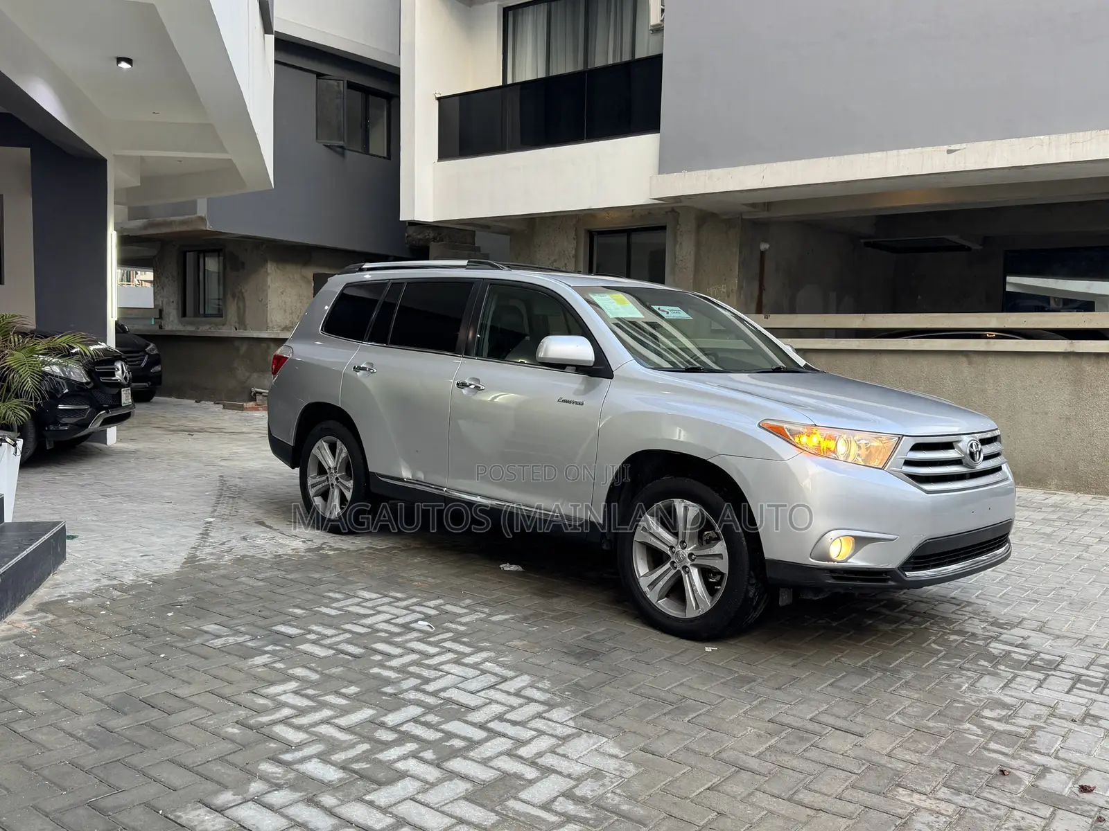 Toyota Highlander Limited 2011 Silver