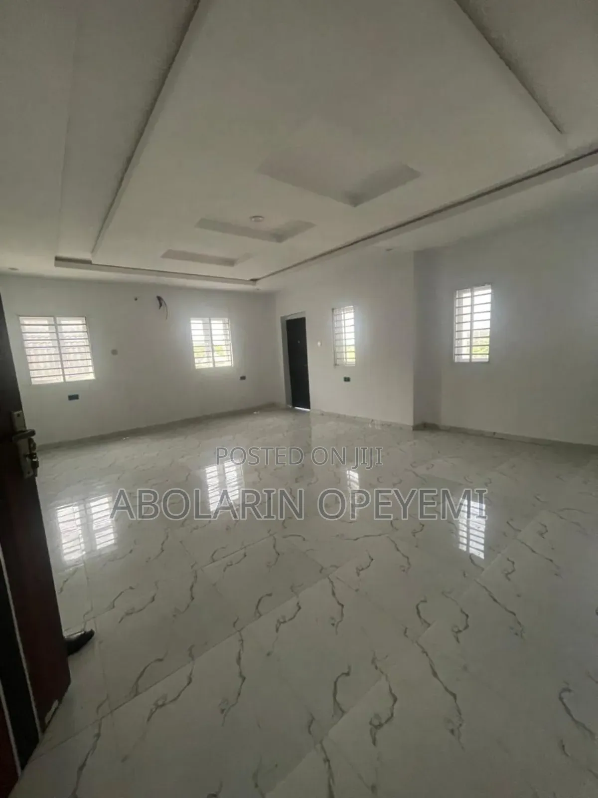 6bdrm Duplex in Unilag Estate, GRA Phase 1 for sale