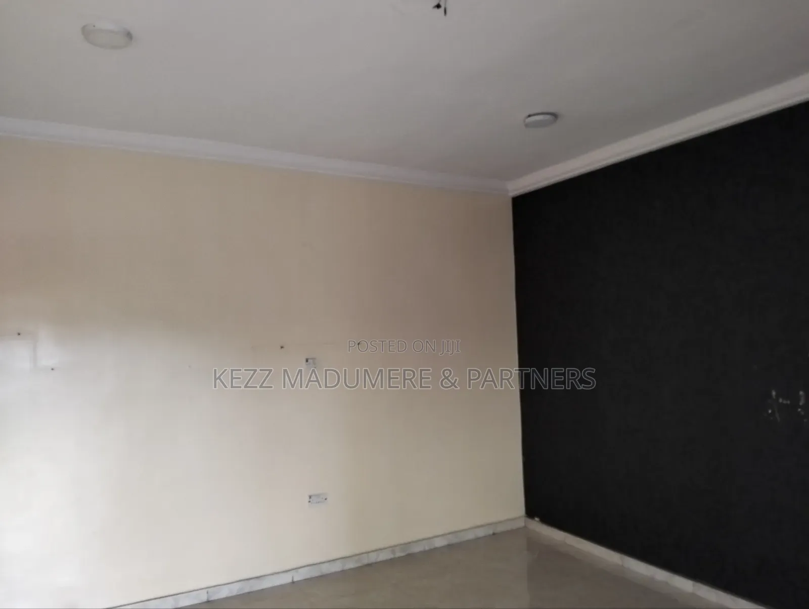 1bdrm Block of Flats in Estate Rumuodomaya for rent
