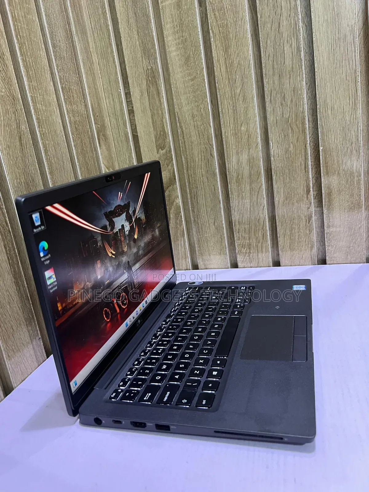 Laptop Dell Latitude 7400 8GB Intel Core I5 SSD 256GB
