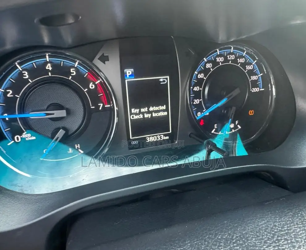 Toyota Hilux 2021 Gray