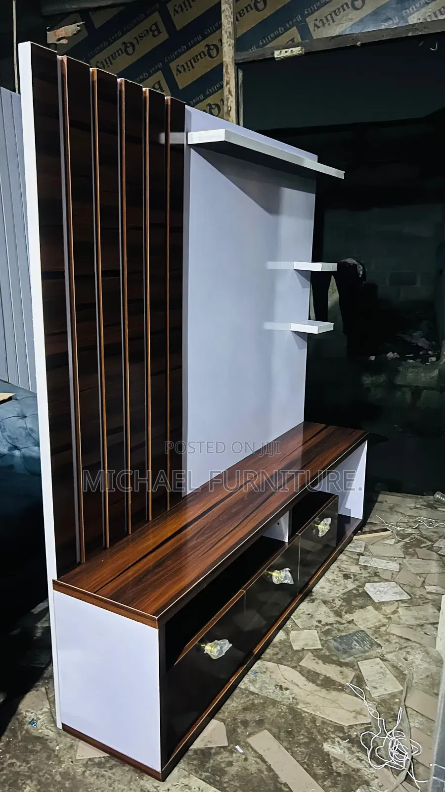 #Smooth 5 by Tv Console