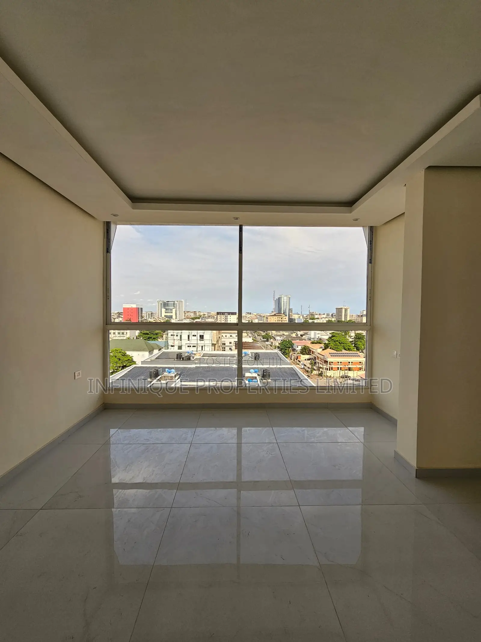 4bdrm Maisonette in Victoria Island for sale
