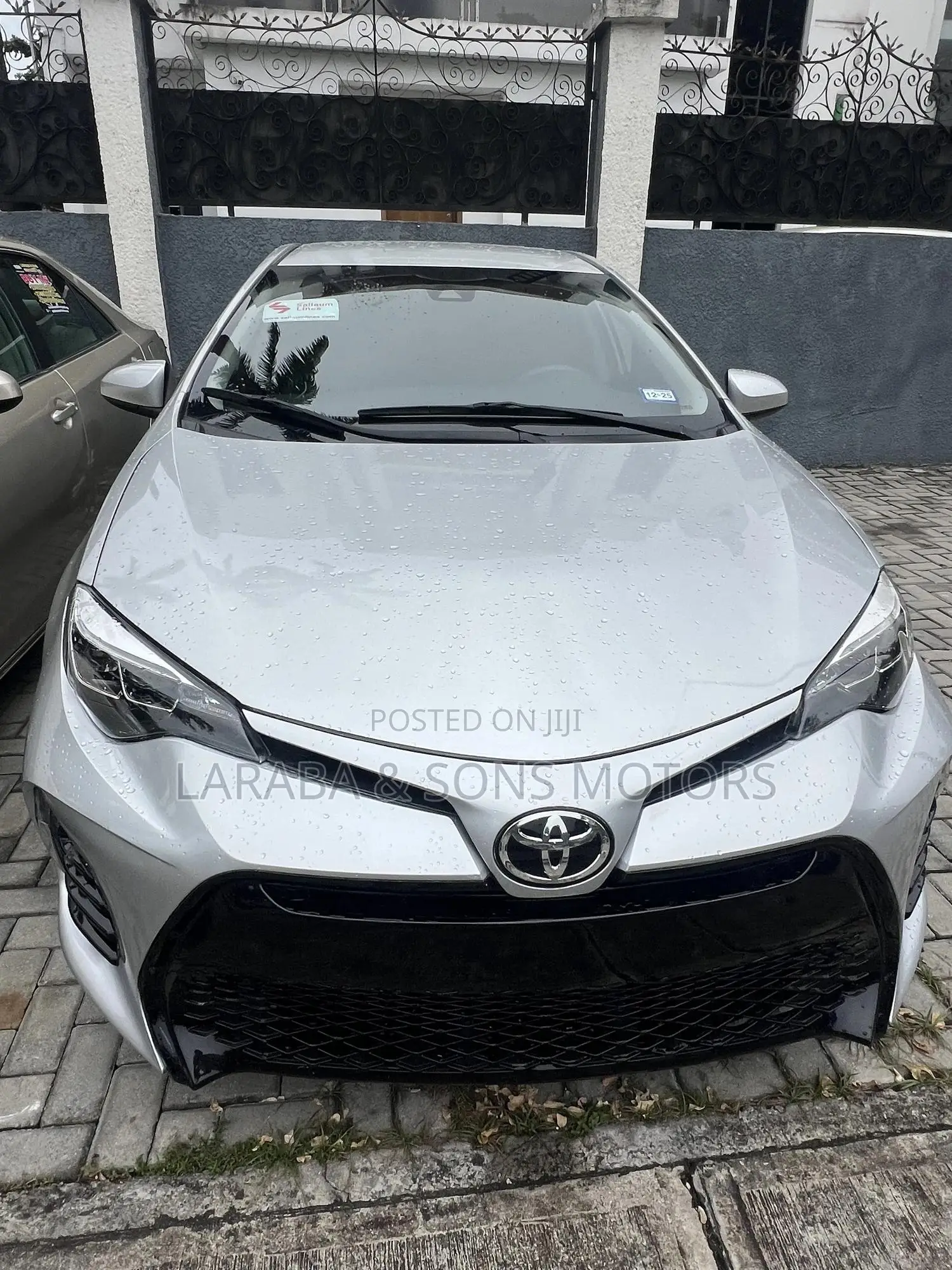 Toyota Corolla LE Eco (1.8L 4cyl 2A) 2018 Silver