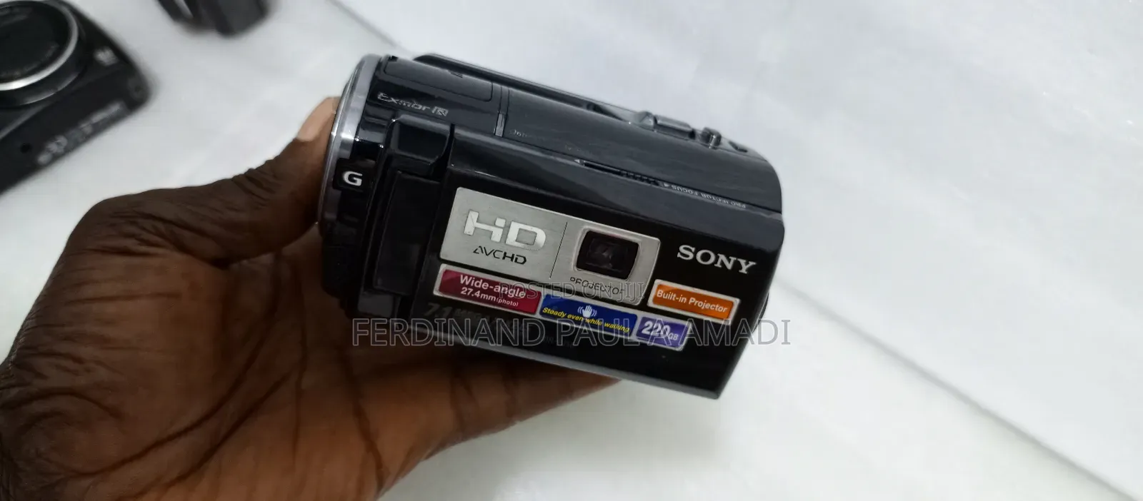 Sony Full Hd Video and Photo Camera With Projector Mic Port